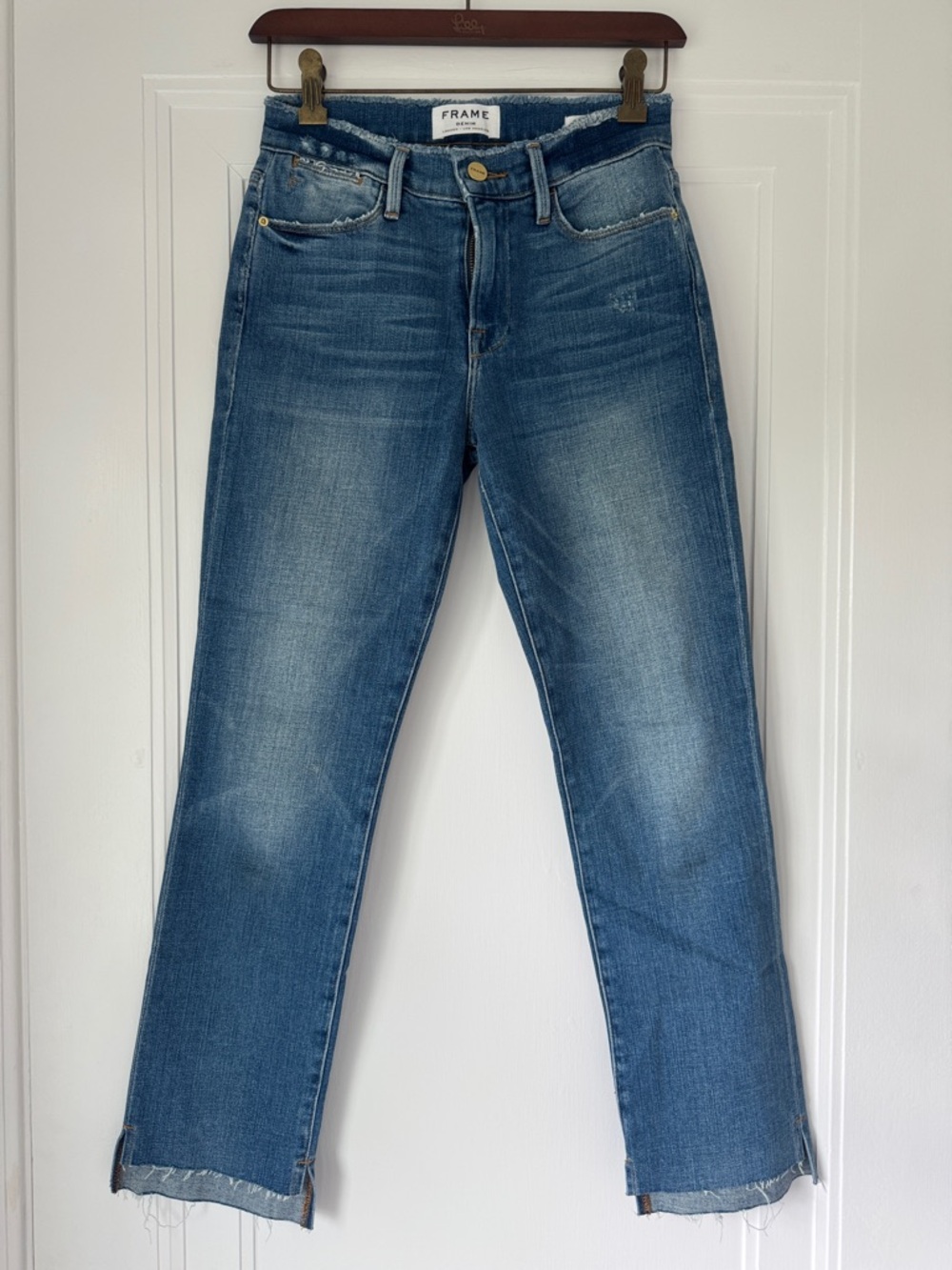 FRAME 24 Le High Straight Jeans in Light Blue